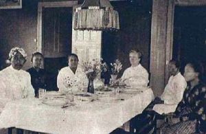 “Persinggahan”, interieur