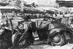 De "splinternieuwe" Chevrolet, na het ongeluk.