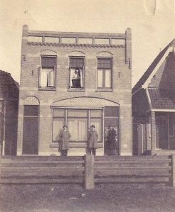 Kosthuis De Wijn, Den Burg