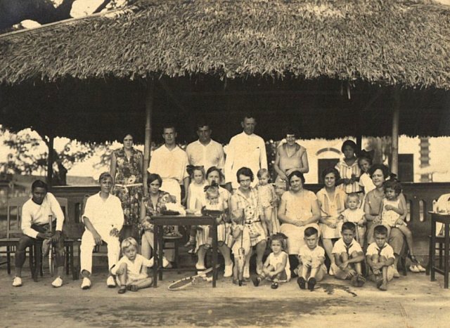 Groep ouders en kinderen