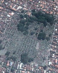 Begraafplaats Peneleh, Surabaya (Google Earth, 2013)