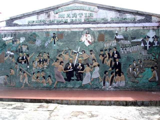 Reliëf Memorial Lyman dan Munson