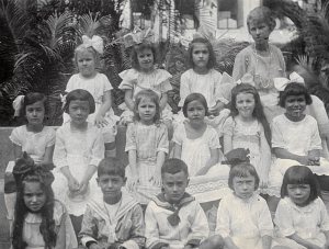 Het klasje van Alwine Persijn op de kloosterschool in Weltevreden, 1921.