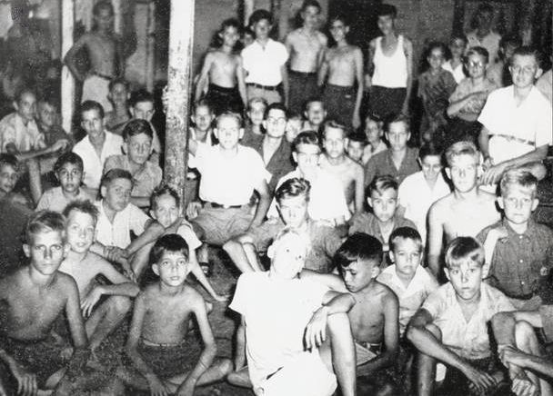 Jongenskamp op Java, 1945.