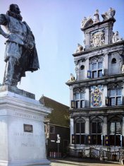 Standbeeld J.P. Coen voor Westfries Museum, Hoorn