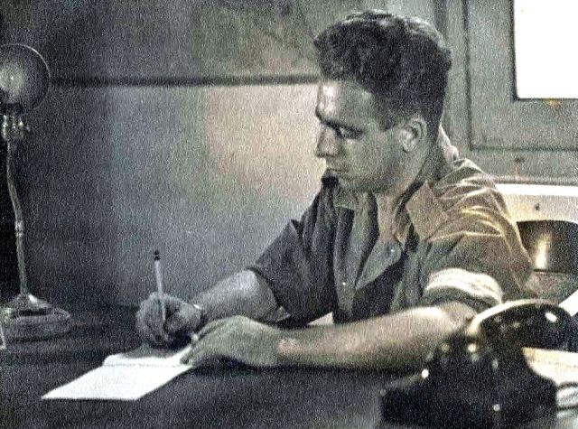 Evert-Jan Nijboer, schrijvend in zijn dagboek