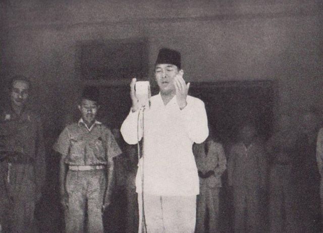 Soekarno roept de republiek uit, 17 augustus 1945
