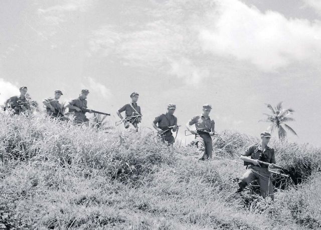 Militaire oefening op Java,1946 (Foto Willem van de Pol)