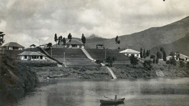 Sarangan: de villa's Vita Brevis en Carpe Diem