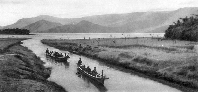 Het kanaal, kort na de opening